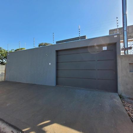 Apartamento Confortavel Para Ate 6 Pessoas, Sao 10 Unidades, Excelente Custo Beneficio Uberaba Dış mekan fotoğraf